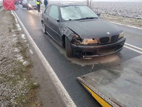 BMW śmiertelnie potrąciło rowerzystę w Nysie.