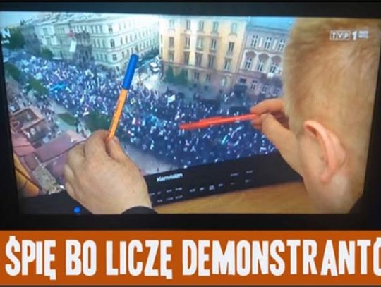 Cała Polska liczy demonstrantów KODu  - Komunikat Ministerstwa Prawdy