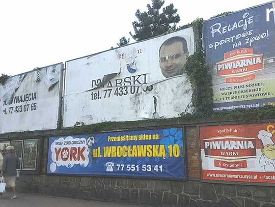 Czyszczenie nielegalnych bilbordów trwa. Branża reklamowa może stracić setki tysięcy złotych rocznie.