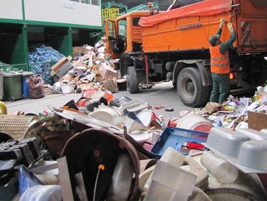 Gminy skarżą się do UOKiK - temat: podwyżki za śmieci w Domaszkowicach