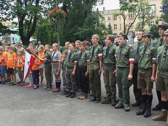 Harcerze uczcili bohaterów Powstania Warszawskiego.