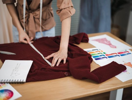 Jak wygląda proces projektowania ubrań?