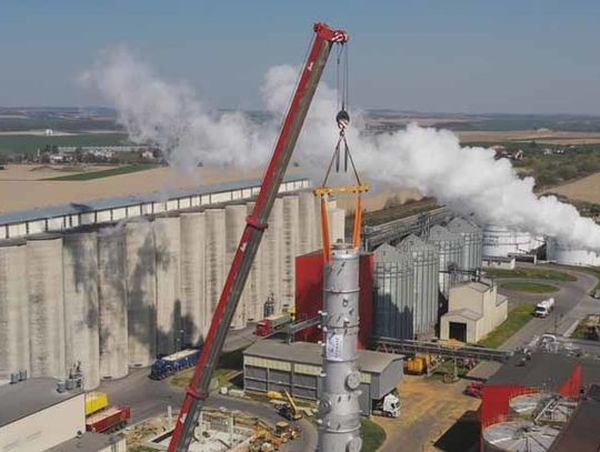 Mega konstrukcje - 30 tonowy pochłaniacz zapachu w BIOAGRA S.A.