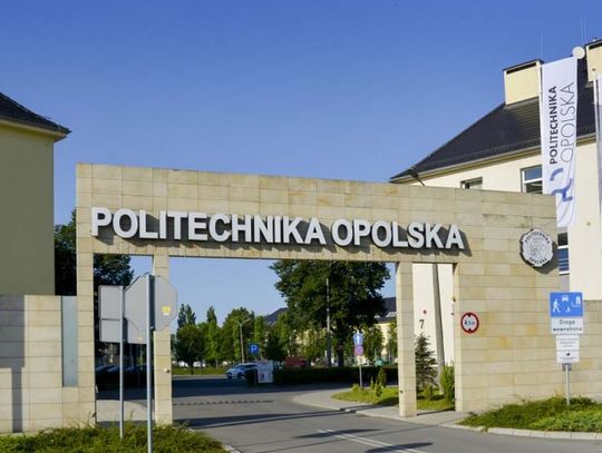 Politechnika Opolska przechodzi na nauczanie zdalne, powodem szczyt piątej fali zachorowań"