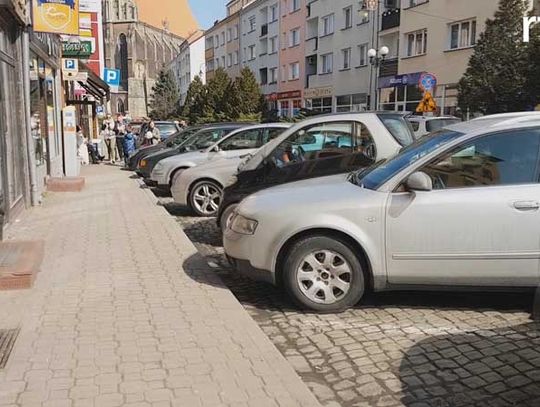 Remonty w toku i te planowane ograniczają ilość miejsc parkingowych