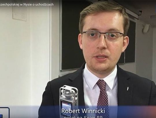 Robert Winnicki prezes Młodzieży Wszechpolskiej w Nysie o problemie uchodźców