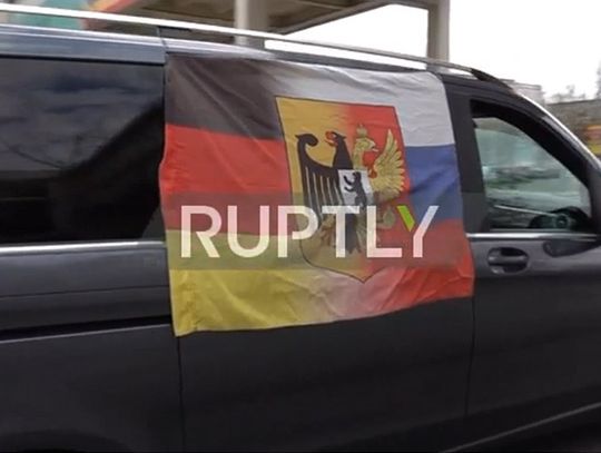 Rosyjska Demonstracja w Berlinie - Proputinowska parada w stolicy Niemiec