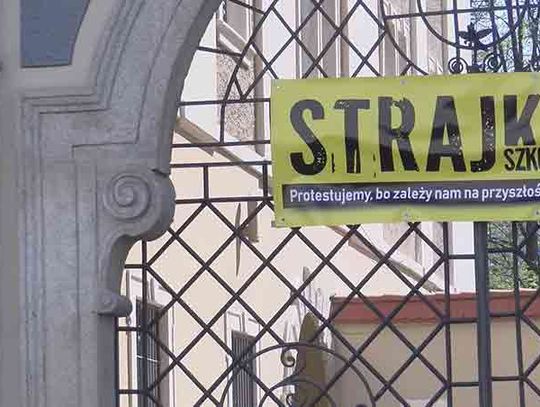 Strajk jest, ale strajkujący zniknęli - w domu, na zakupach, na wagarach?