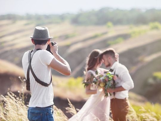 Szukasz fotografa ślubnego? To musisz wiedzieć!