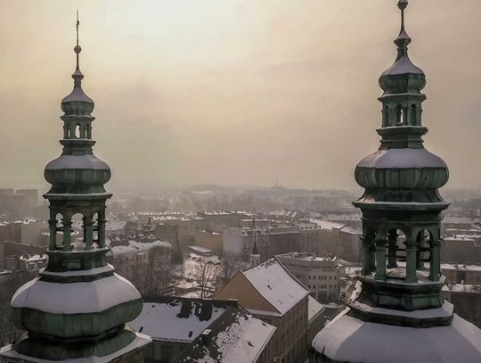 Zimowa Nysa z góry. Zobacz niecodzienne zdjęcia z drona