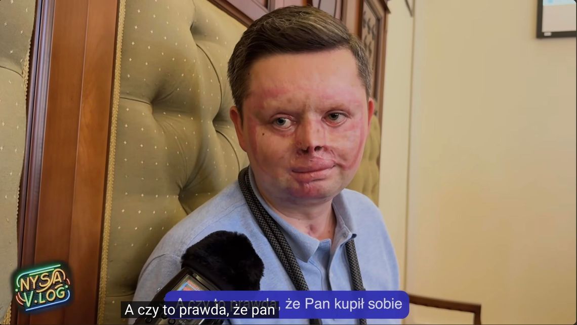 Czy Maciej Krzysik jeździ samochodem bez uprawnień?