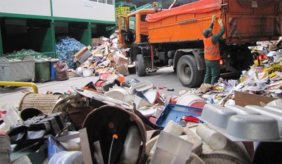 Gminy skarżą się do UOKiK - temat: podwyżki za śmieci w Domaszkowicach