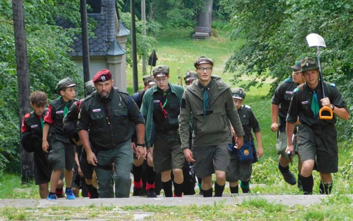 Harcerze z ZHR rajd na polsko-czeskim pograniczu.