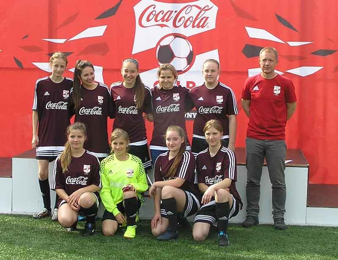 Piłkarki Gimnazjum nr 2 Nysa w Finale makroregionalnym