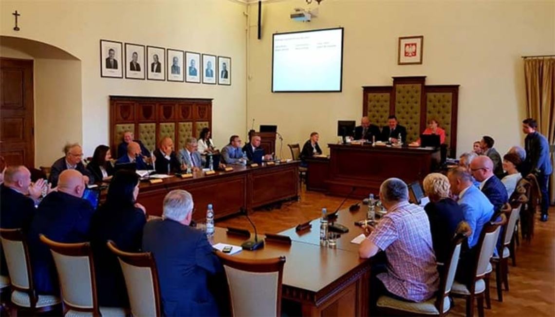 Porządek obrad XXXVI sesji Rady Powiatu w Nysie