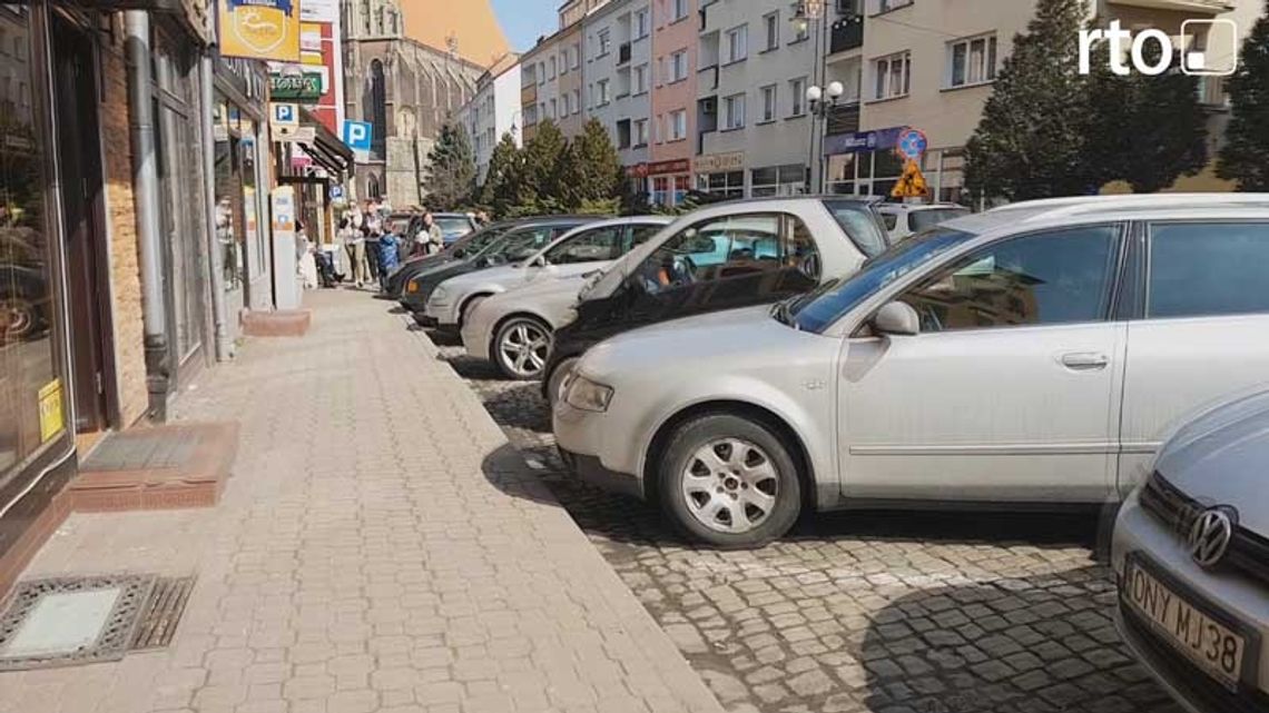 Remonty w toku i te planowane ograniczają ilość miejsc parkingowych