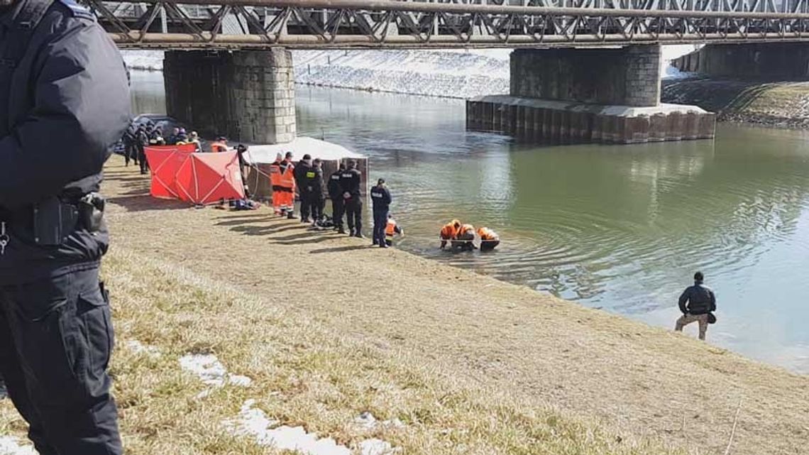 Tragiczny finał poszukiwań z rzeki wyłowiono zwłoki 21 latka