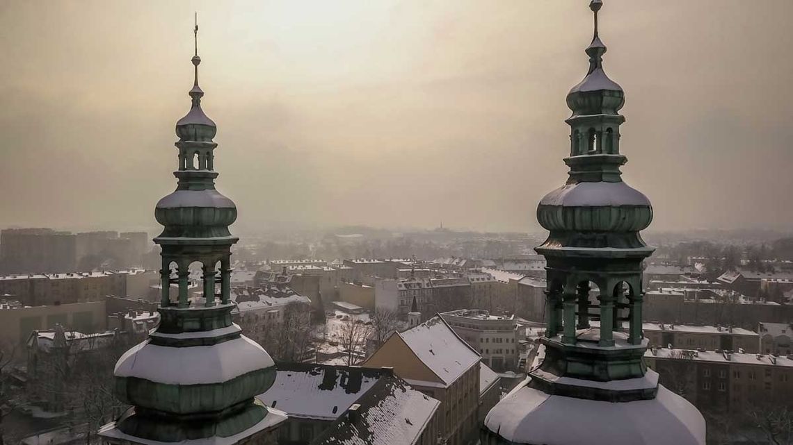 Zimowa Nysa z góry. Zobacz niecodzienne zdjęcia z drona